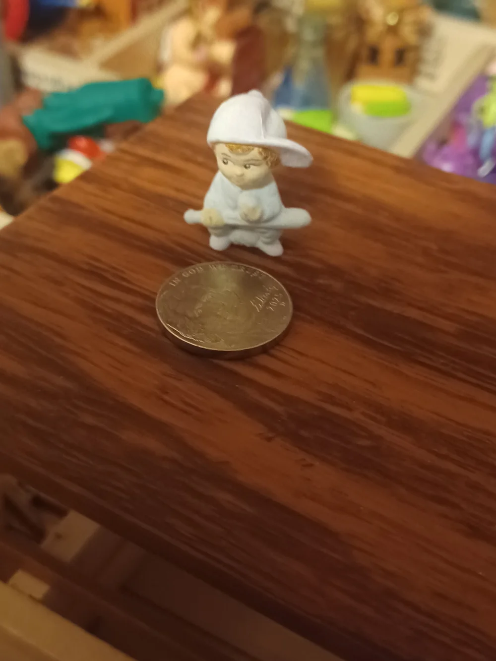 Small White Ceramic Baby Figurine for Small Pets Habitat